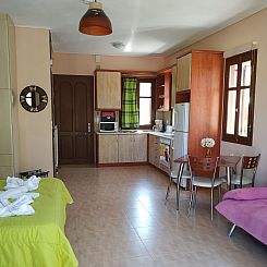 Vakantiehuis Gaea Gardens Studios