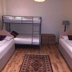 Lyall Apartment Hotel