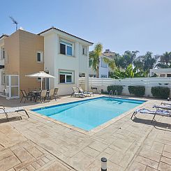 Vakantiehuis Hübsche Villa mit 3 Schlafzimmern und privatem