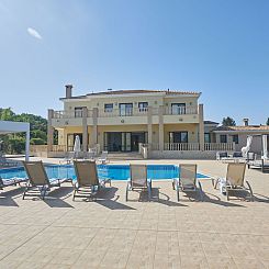Vakantiehuis Luxusferienhaus für 14 Personen