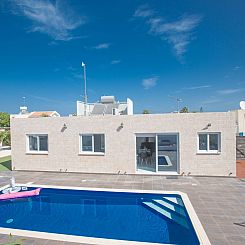 Vakantiehuis 3 Schlafzimmer Villa mit Pool in Protaras Zentr
