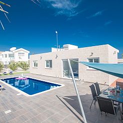 Vakantiehuis 3 Schlafzimmer Villa mit Pool in Protaras Zentr