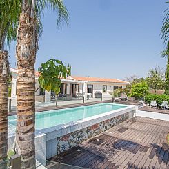 Vakantiehuis 4-Schlafzimmer-Villa mit Pool im Zentrum von Pr