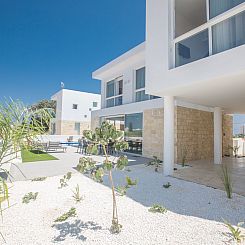 Vakantiehuis Protaras Vie Bleu Villa mit Pool, im Zentrum