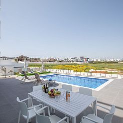 Vakantiehuis Ferienvilla Vie Bleu mit großem Pool