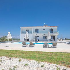 Vakantiehuis Geräumiges Ferienhaus für 12 Personen in Para