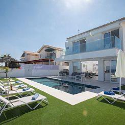 Vakantiehuis Eleganter Urlaub Artizan Villa AR5