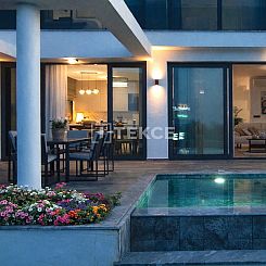 Geschakelde woning in Karaağaç