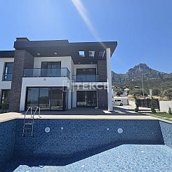 Vrijstaande woning in Girne