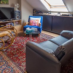 B&B E48