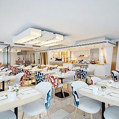 Eurostars Embassy