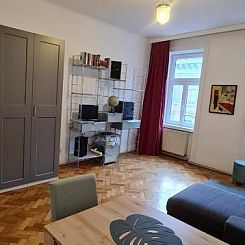 Homelike City Apartment