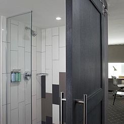 Fifty Hotel & Suites by Affinia