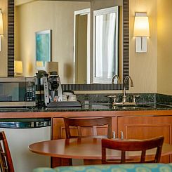 Holiday Inn & Suites North Beach Hotel, an IHG Hotel