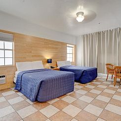 James Hotel