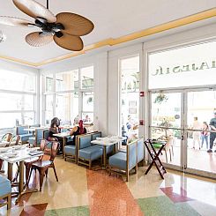 Majestic Hotel South Beach