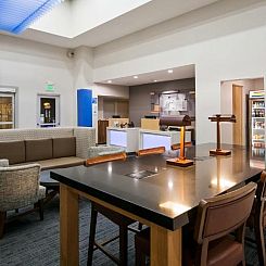 Holiday Inn Express Hotel & Suites Everett, an IHG Hotel