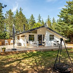 Vakantiehuis "Hakan" - 4km from the sea