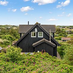 Vakantiehuis "Skamhals" - 700m from the sea