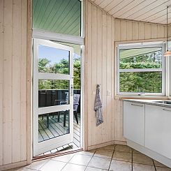 Vakantiehuis "Eimi" - 1.5km from the sea