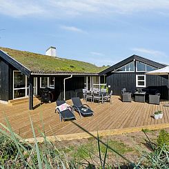 Vakantiehuis "Alrune" - 800m from the sea