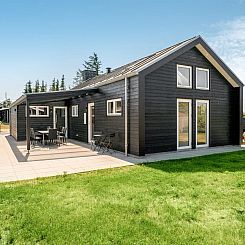 Vakantiehuis "Erk" - 700m from the sea