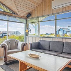 Vakantiehuis "Dorit" - 100m from the sea