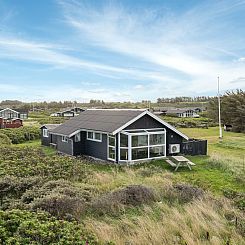 Vakantiehuis "Miroslava" - 140m from the sea