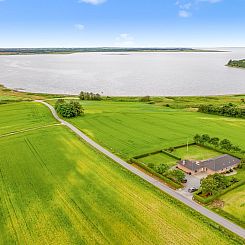 Vakantiehuis "Erja" - 300m to the fjord