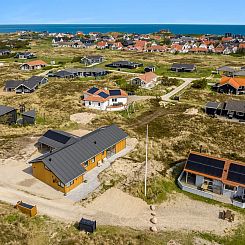 Vakantiehuis "Helga" - 650m from the sea