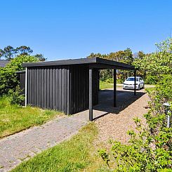 Vakantiehuis "Asmir" - 1.1km from the sea