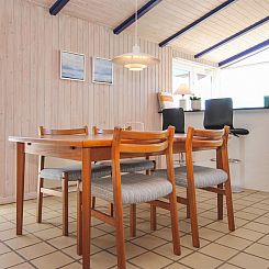 Vakantiehuis "Jerrik" - 900m from the sea