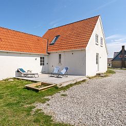 Vakantiehuis "Bernice" - 150m from the sea