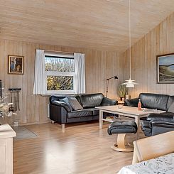 Vakantiehuis "Sofja" - 150m from the sea