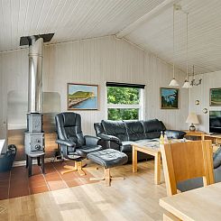 Vakantiehuis "Aslak" - 350m from the sea
