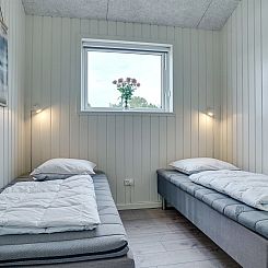 Vakantiehuis "Helli" - 650m from the sea