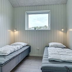 Vakantiehuis "Helli" - 650m from the sea