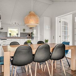 Vakantiehuis "Nimrod" - 70m from the sea