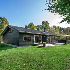 Vakantiehuis "Mourits" - 1.2km from the sea