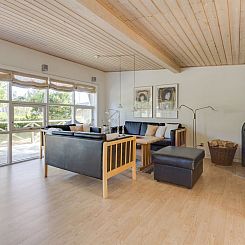 Vakantiehuis "Hwelp" - 200m from the sea