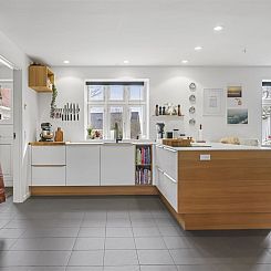 Vakantiehuis "Afke" - 700m from the sea