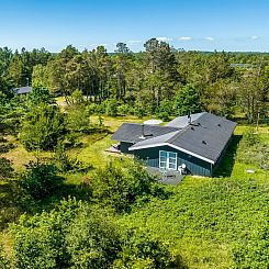 Vakantiehuis "Ajten" - 150m from the sea