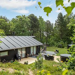 Vakantiehuis "Thorine" - 750m from the sea
