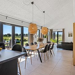 Vakantiehuis "Syni" - 450m from the sea