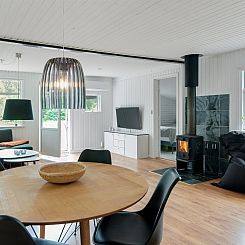 Vakantiehuis "Hilde" - 1.7km from the sea