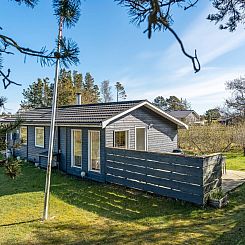 Vakantiehuis "Ehlin" - 150m from the sea