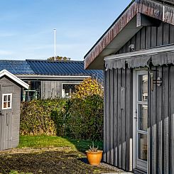 Vakantiehuis "Skarthi" - 200m from the sea