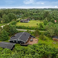 Vakantiehuis "Anouk" - 2km from the sea