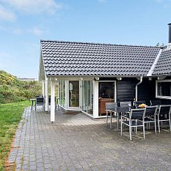 Vakantiehuis "Alhed" - 650m from the sea