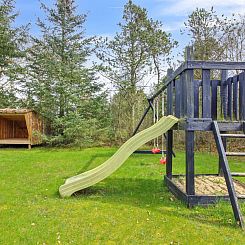 Vakantiehuis "Gustina" - 1.2km from the sea